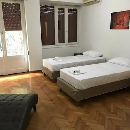 Kaniggos Two Bedroom Big Афины