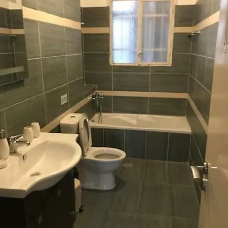 Kaniggos Two Bedroom Big Апартаменты