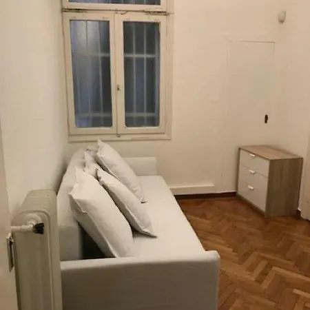 Kaniggos Two Bedroom Big *