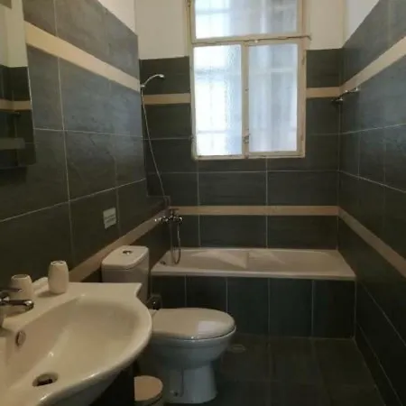 Kaniggos Two Bedroom Big Апартаменты Афины